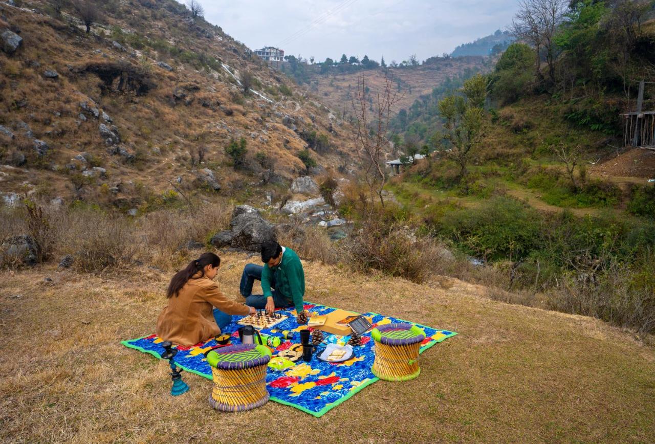 The Hosteller Mussoorie By The Streamside, Kempty 外观 照片