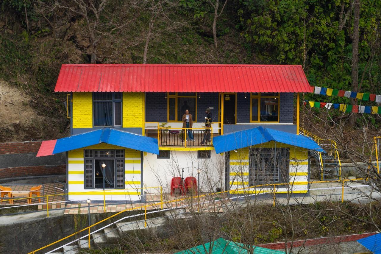 The Hosteller Mussoorie By The Streamside, Kempty 外观 照片