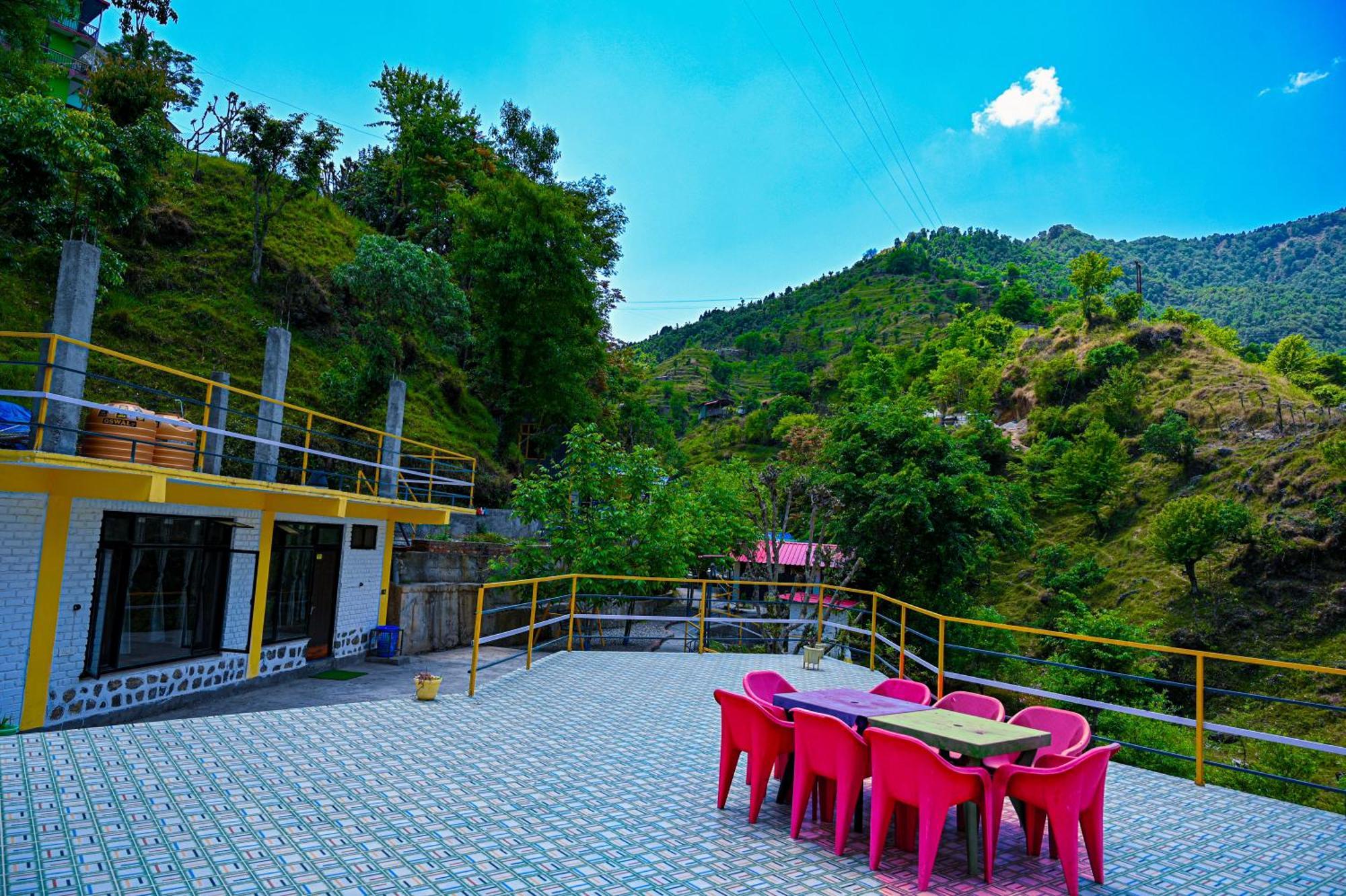 The Hosteller Mussoorie By The Streamside, Kempty 外观 照片