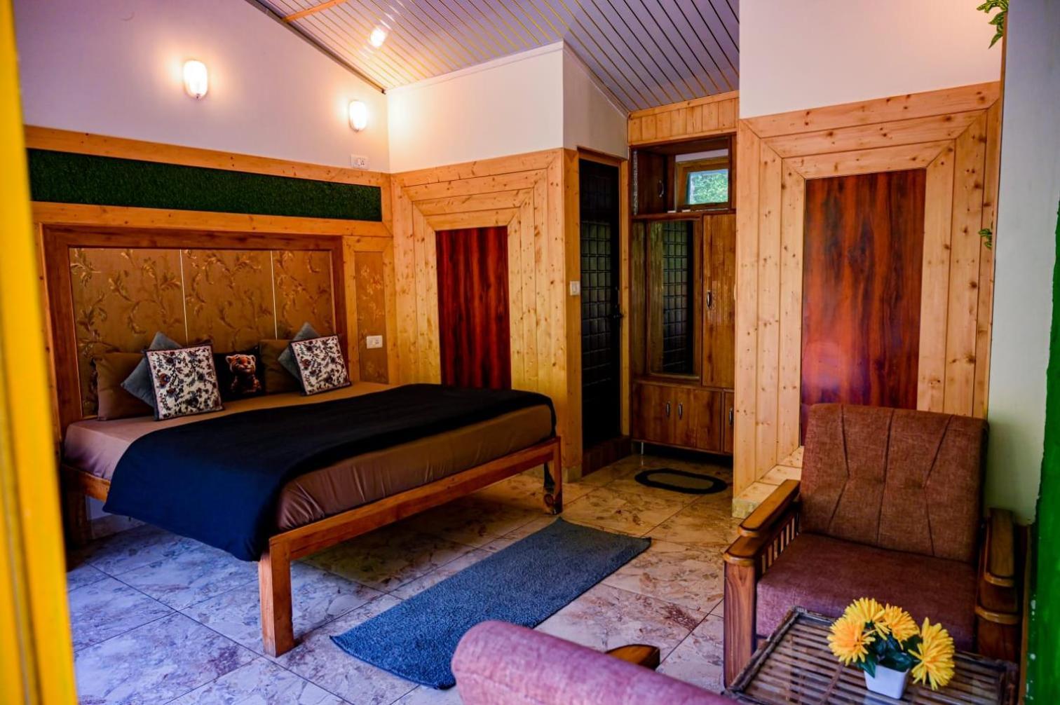 The Hosteller Mussoorie By The Streamside, Kempty 外观 照片