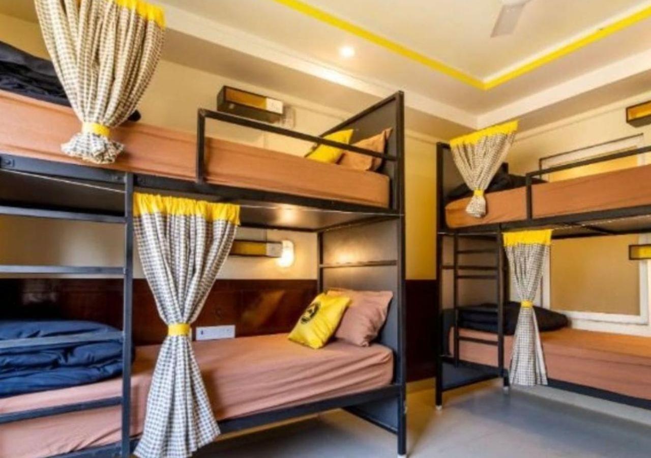 The Hosteller Mussoorie By The Streamside, Kempty 外观 照片